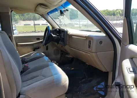 2003 Chevrolet Silverado 1500 from USA, damaged, VIN 1GCEC19T33Z128989